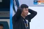 表情包来了！泽卡近距离射门被扑，韩鹏苦笑+双手抱头